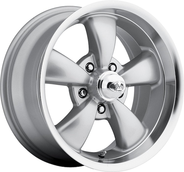 Cast Aluminum Silver Sport Mag Wheel (Series 902) Size: 18" x 8"