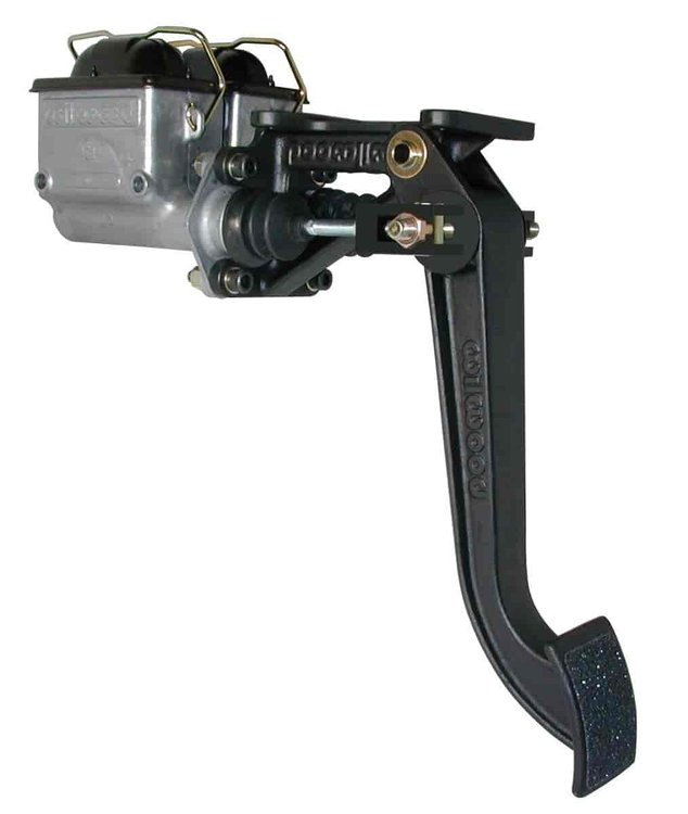 Brake or Clutch Pedal Assembly With Balance Bar