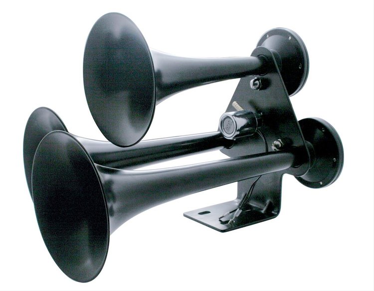 BLACK ECONOMY 3 TRUMPET T