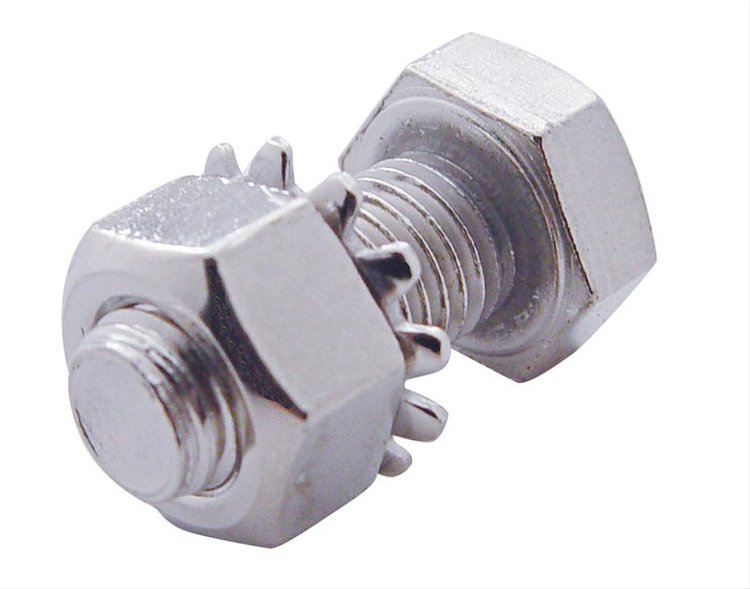 28-31 REAR FNDR BRACE BOL