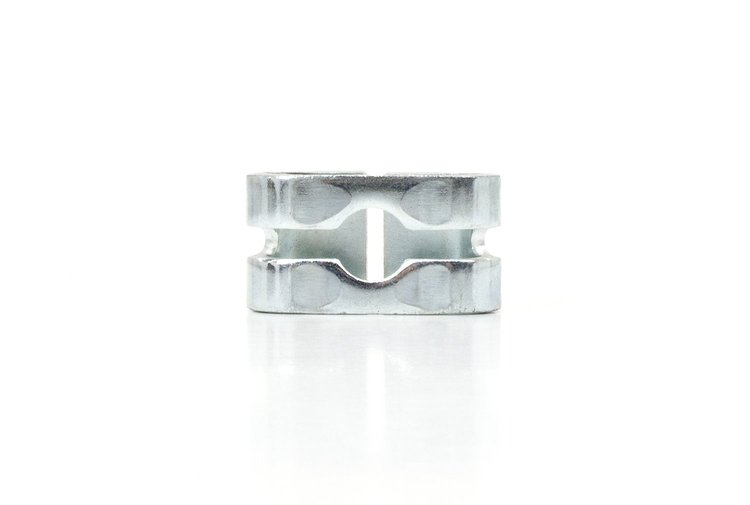 Fits All Cars - Center To Rear Silver Connecter