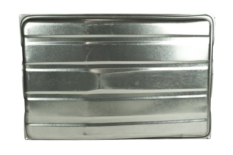 68 -70 w/o ECS (Except Charger Wagons), 2 Vents on Front - Fuel Tank