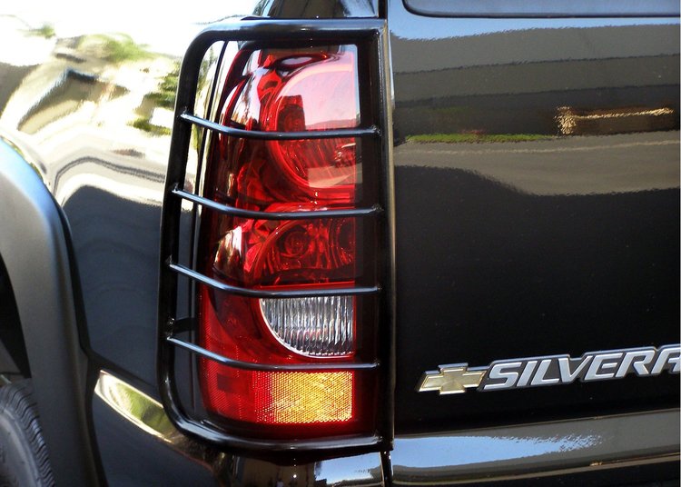 Taillight Guards are designed to contour your SUV or truck appearance and protection. Features simpl