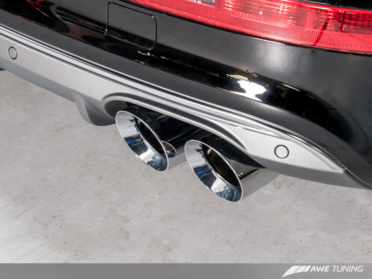 AWE Touring Edition Exhaust for 8R SQ5 - Quad Outlet, Chrome Silver Tips