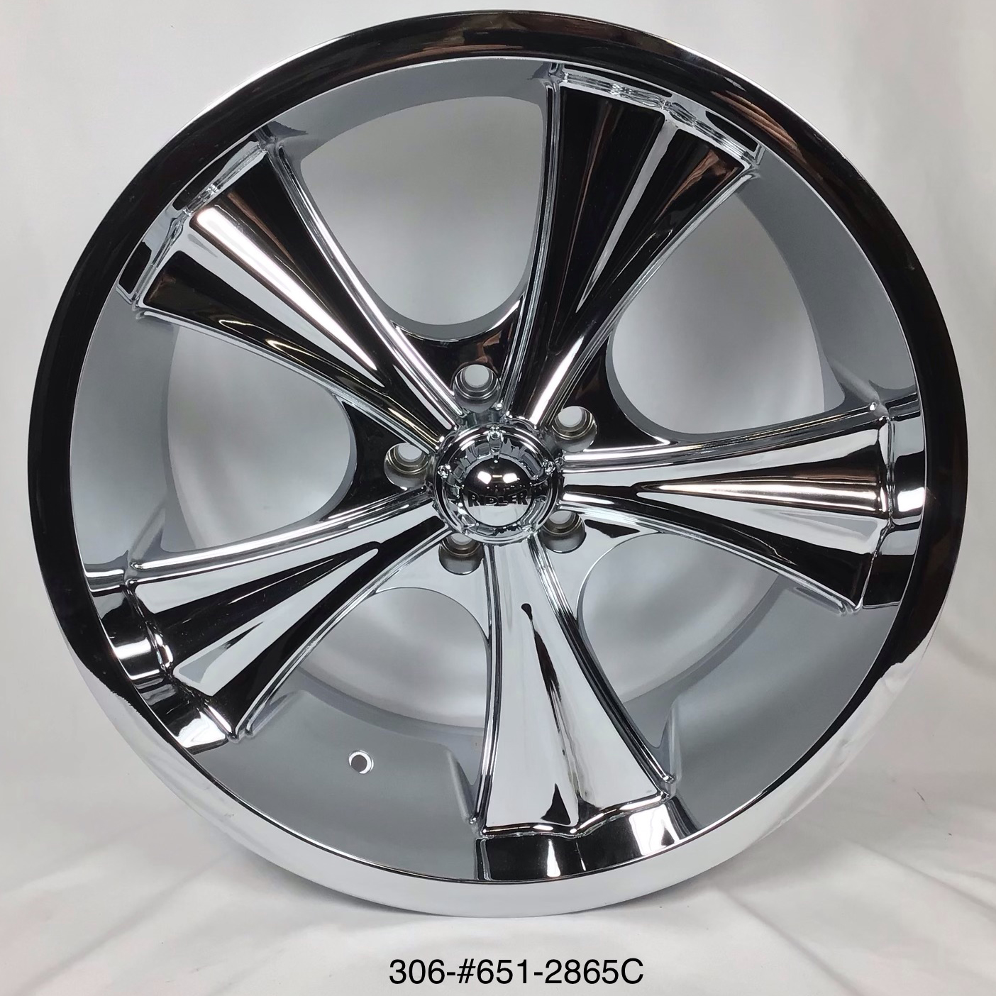 *BLEMISHED* Ridler 651 Series Chrome Wheel Size: 20" x 8-1/2"