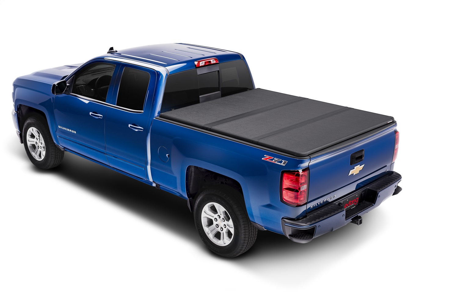 Solid Fold 2.0 Tonneau Cover for 2005-2010 Hummer H3T