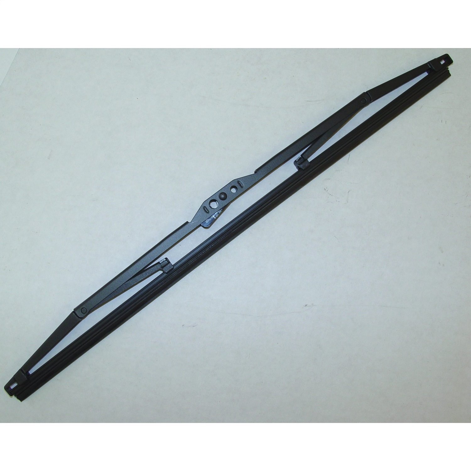 This 16 inch rear wiper blade from Omix-ADA fits the rear hardtop window on 87-95 Jeep Wrangler YJ .