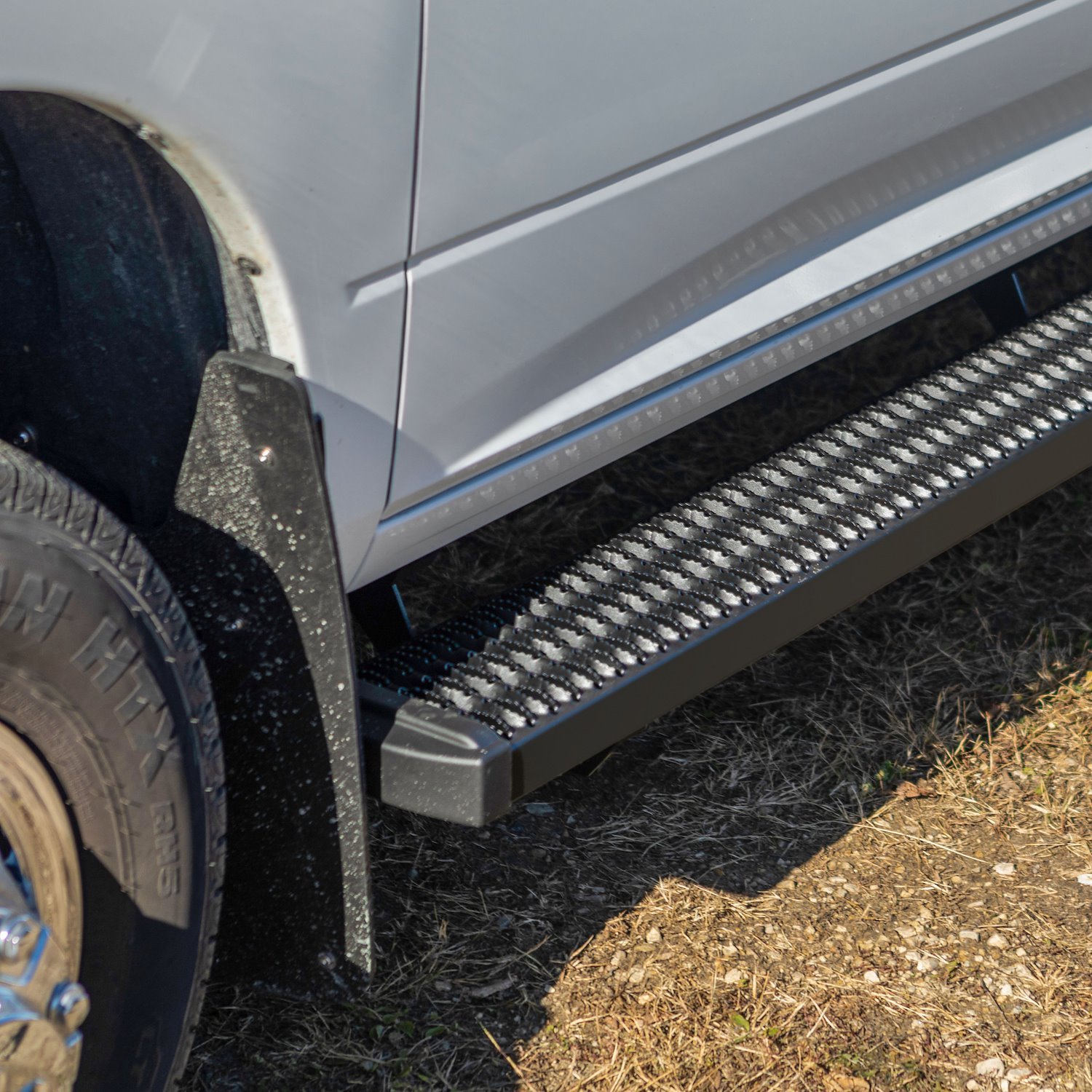 415114-401733 Grip Step 7 in. x 114 in. Aluminum W2W Running Boards Fits Select Ford F-250, F-350, F-450