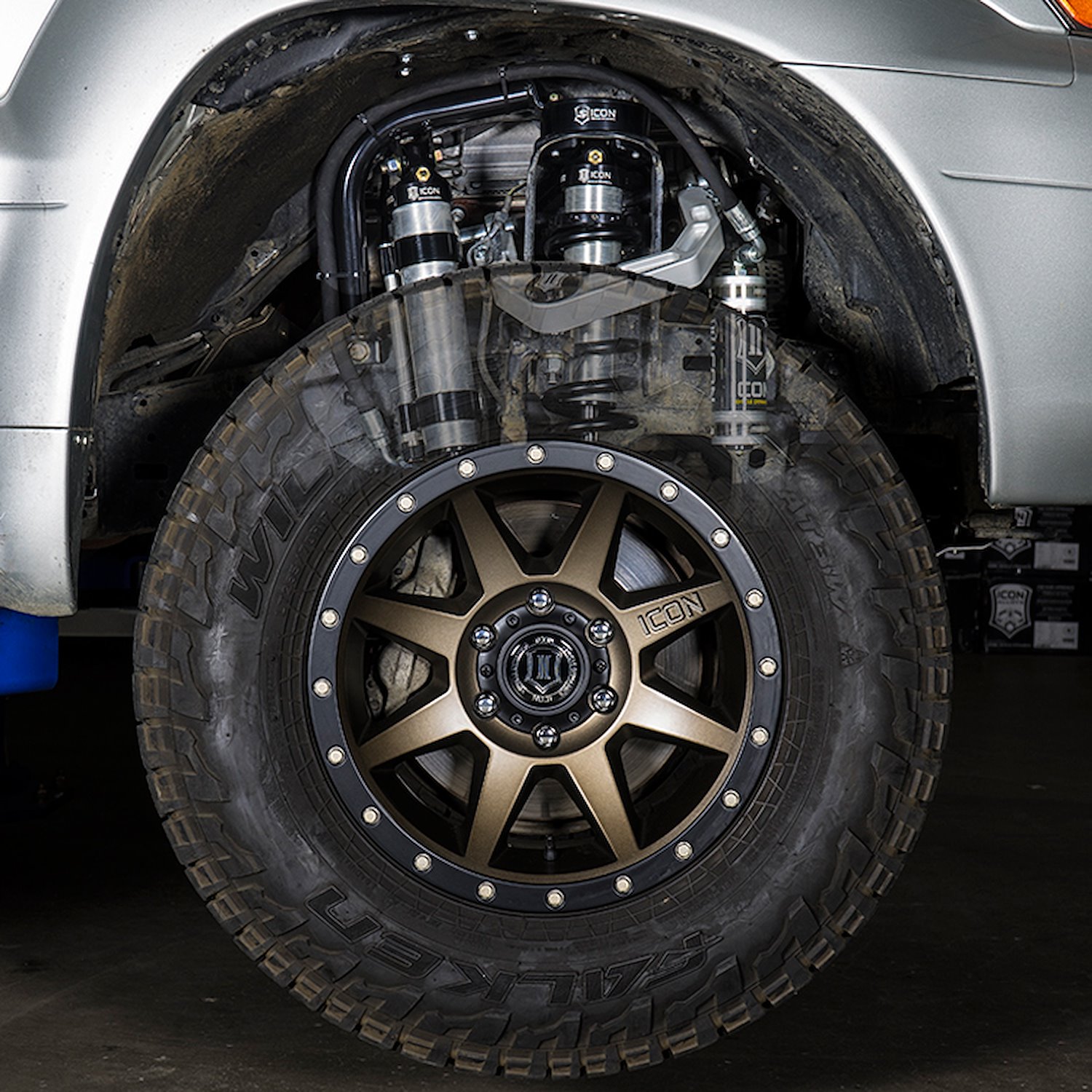 2003-2009 LEXUS GX470 0-3.5 in. LIFT STAGE 3 SUSPENSION SYSTEM WITH BILLET UPPER CONTROL ARMS
