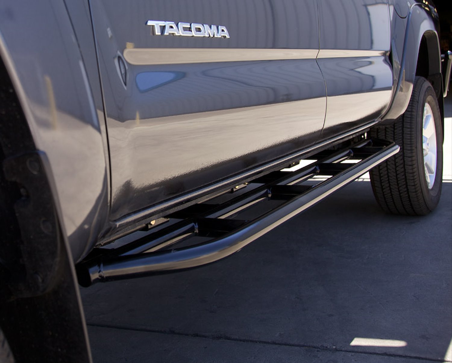 Rock Slider Kit 2008-15 Toyota Tacoma - Xtra and Double Cabs