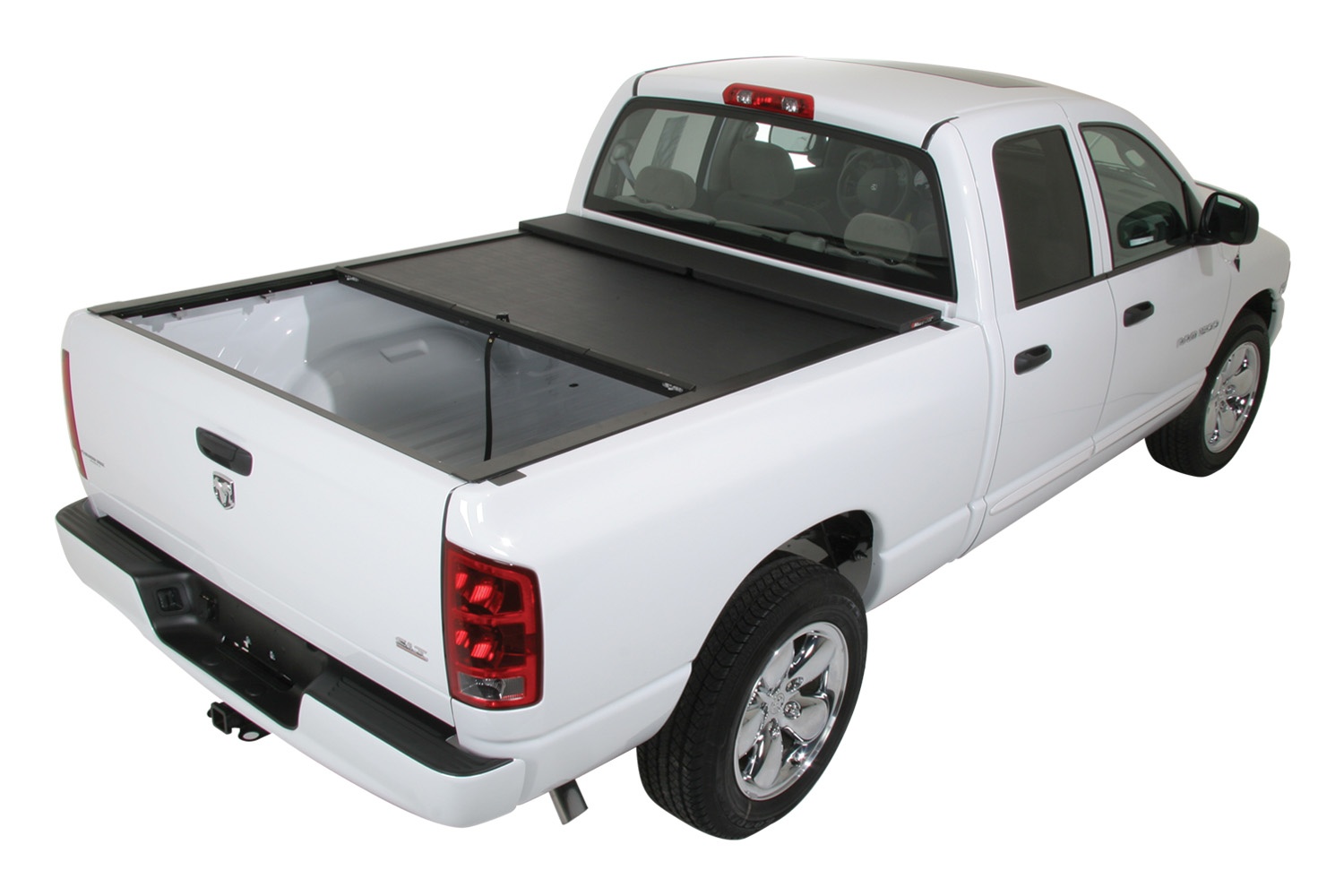 LG455M M-Series Locking Retractable Truck Bed Cover for 2002-2008 Dodge Ram 1500, 2003-2009 Ram 2500/3500 [8 ft. Bed]