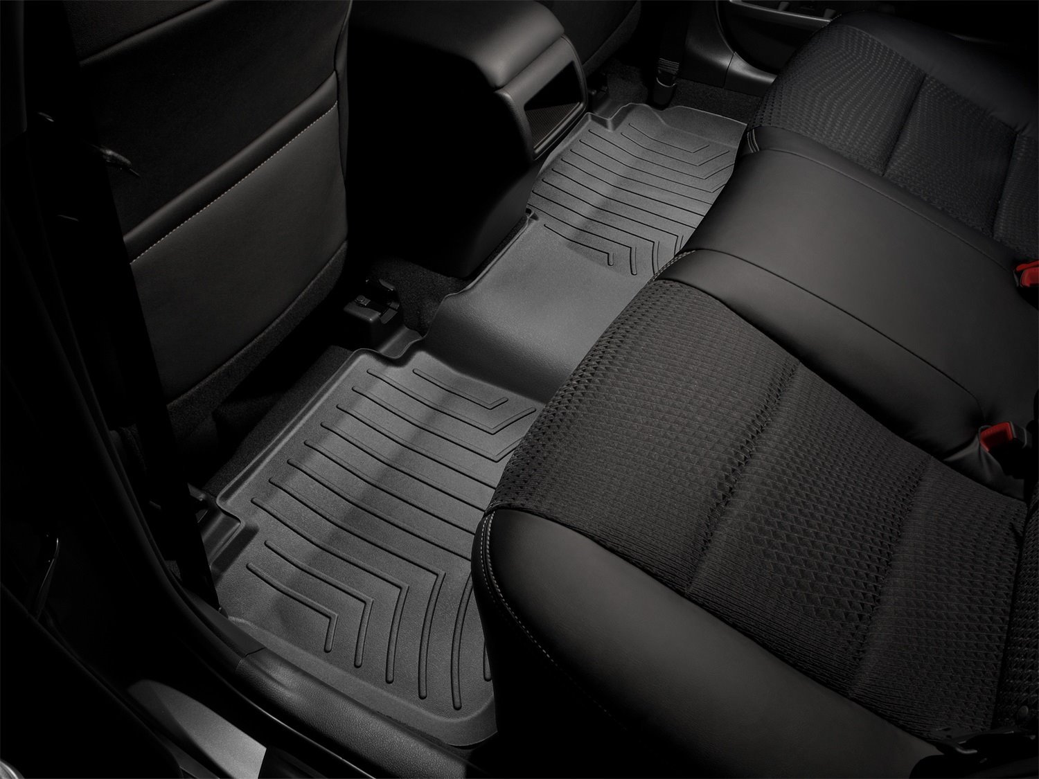 DigitalFit Backseat Floor Liner 2011-2014 Chevy Tahoe/GMC Yukon