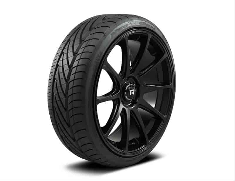 Neo Gen All Season Ultra High Performance Tire 215/40R18