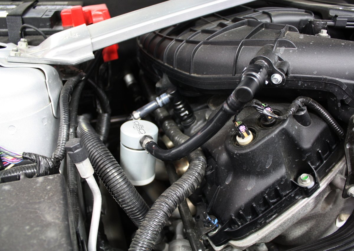 Oil Separator 3.0, Passenger Side, Clear Anodized [2011-2017 Ford Mustang V6]