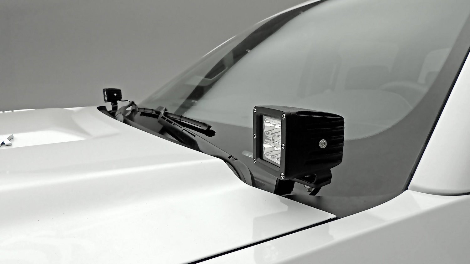 Hood Hinge LED Kit 2015-2019 GM Silverado/Sierra HD